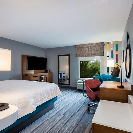 Hampton Inn & Suites Herndon-Reston Экстерьер фото