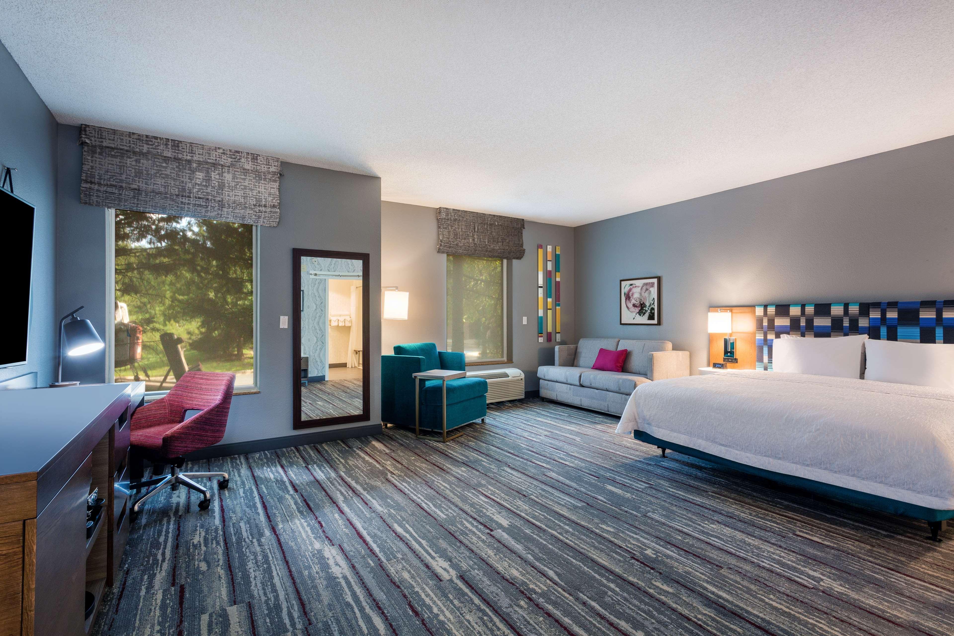 Hampton Inn & Suites Herndon-Reston Экстерьер фото