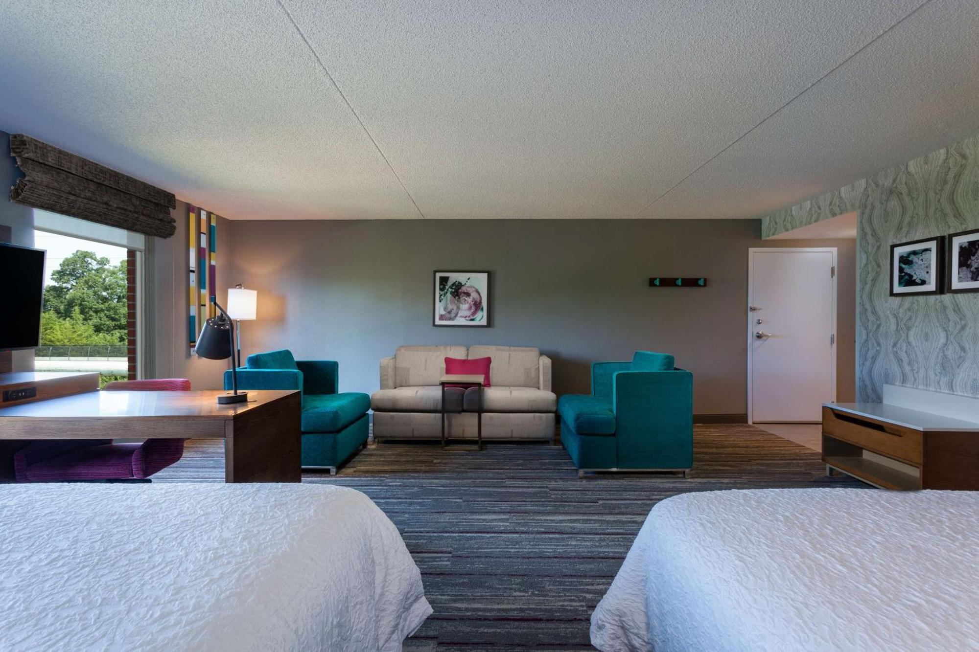 Hampton Inn & Suites Herndon-Reston Экстерьер фото
